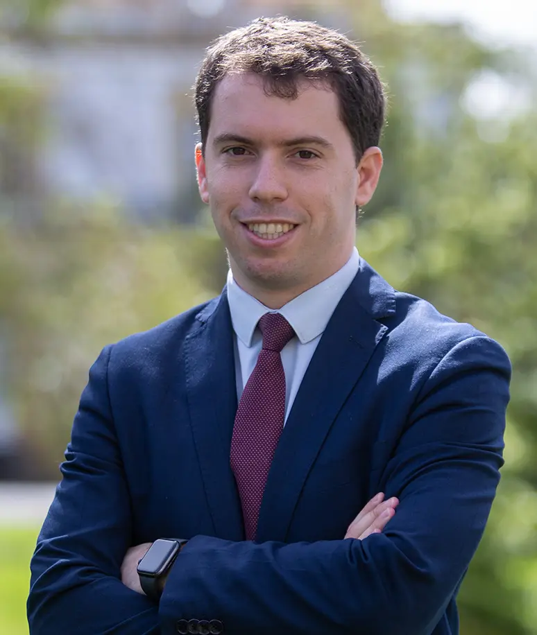 Photo of Professor Tiago M. Dutra